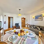 Vintage 2 With Pool By Homing البوفيرا