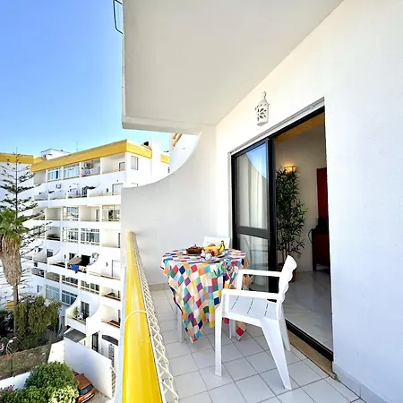 Apartment Vintage 2 With Pool By Homing