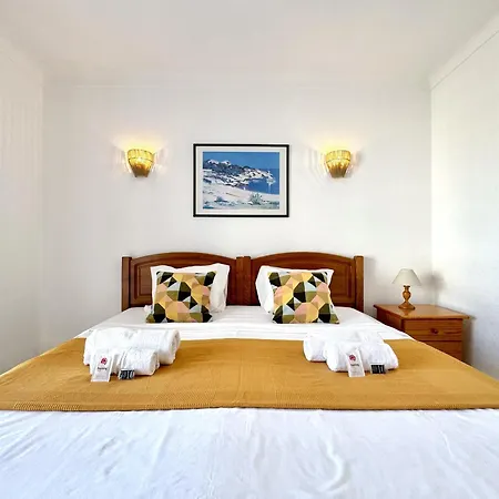 Vintage 2 With Pool By Homing